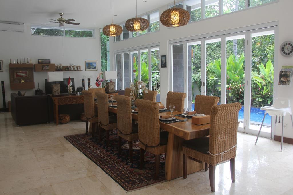 Narvik Villa Lombok Exterior photo