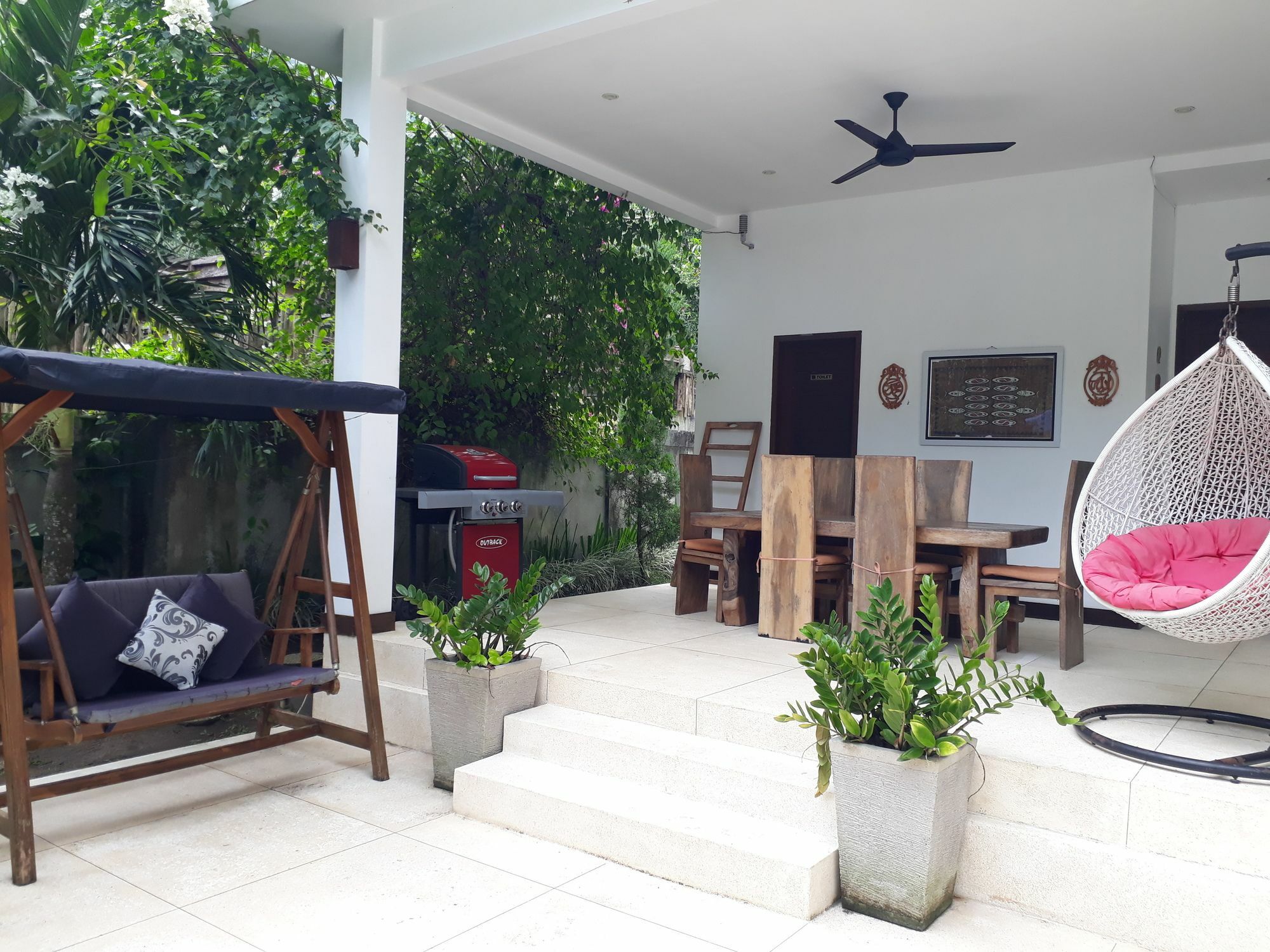 Narvik Villa Lombok Exterior photo